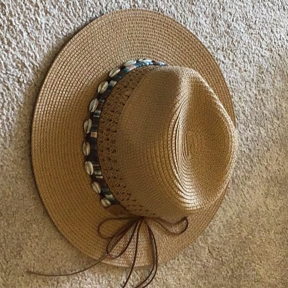 New Banded Seashell Trim Panama Straw Hat - Picture 3 of 3